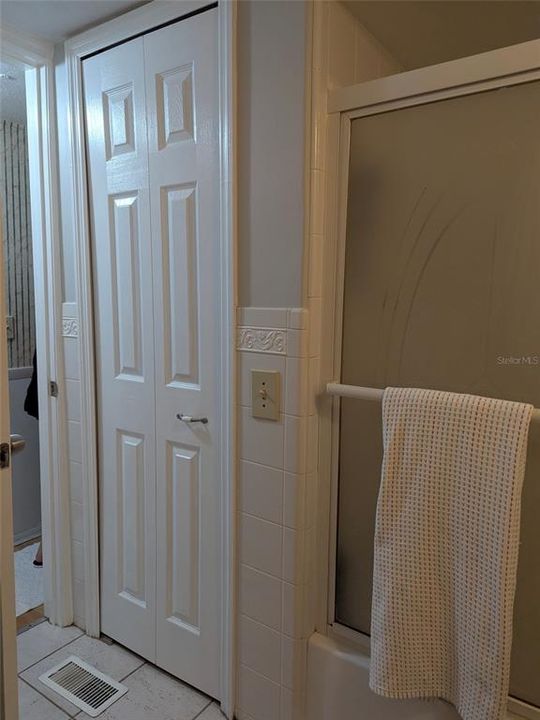 For Sale: $139,900 (3 beds, 2 baths, 1152 Square Feet)