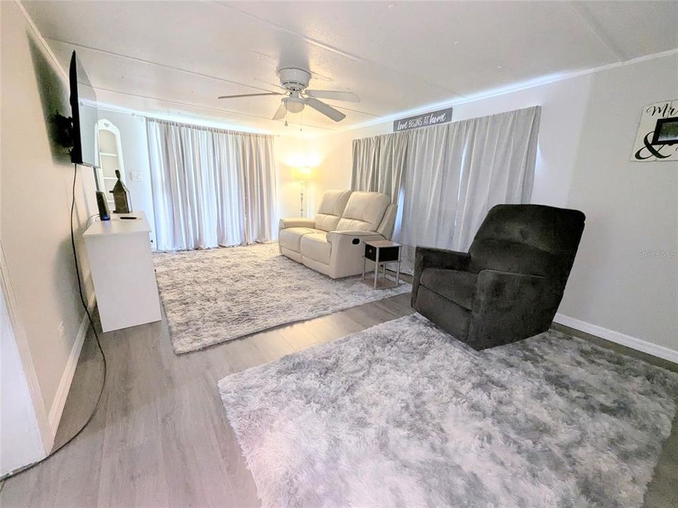 For Sale: $139,900 (3 beds, 2 baths, 1152 Square Feet)