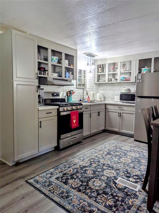 For Sale: $139,900 (3 beds, 2 baths, 1152 Square Feet)