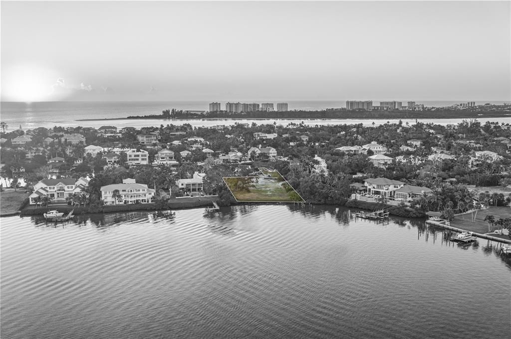 En Venta: $8,450,000 (1.52 acres)