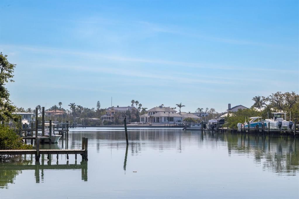 En Venta: $8,450,000 (1.52 acres)