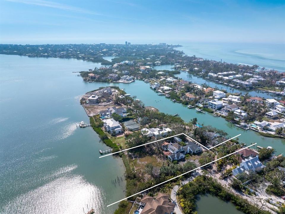 En Venta: $8,450,000 (1.52 acres)