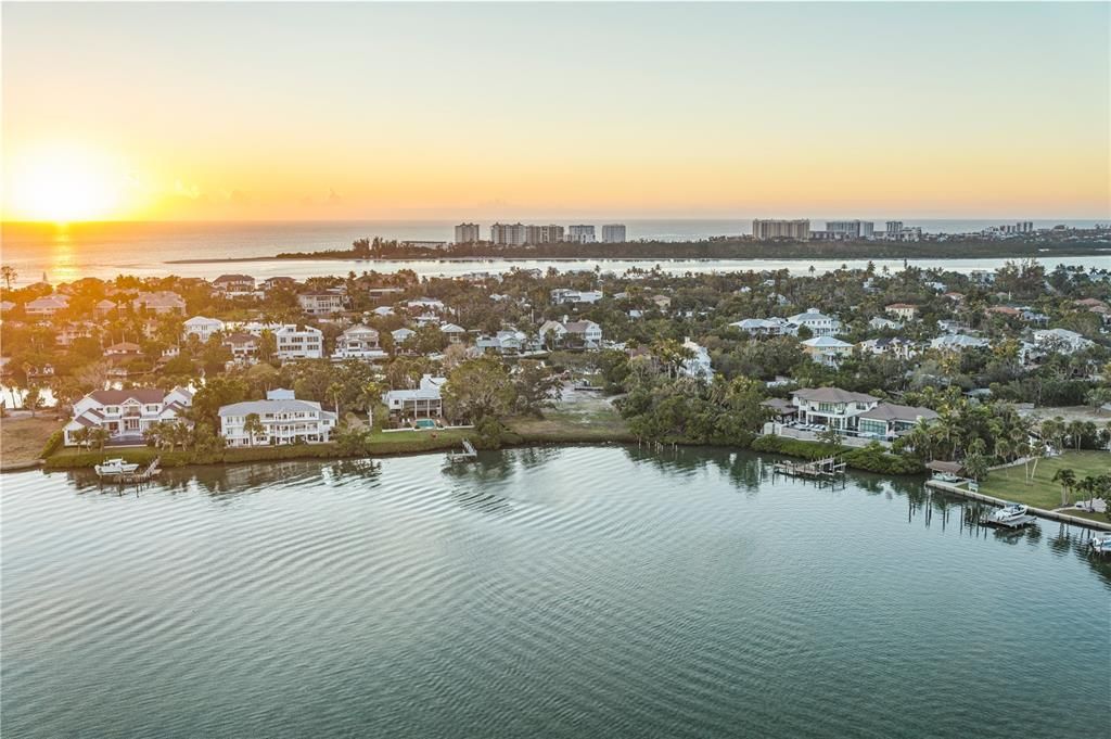 En Venta: $8,450,000 (1.52 acres)