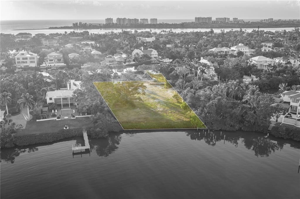 En Venta: $8,450,000 (1.52 acres)