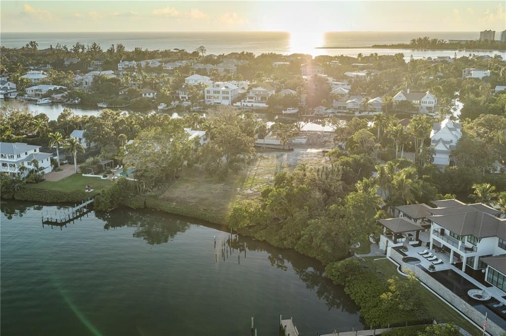 En Venta: $8,450,000 (1.52 acres)