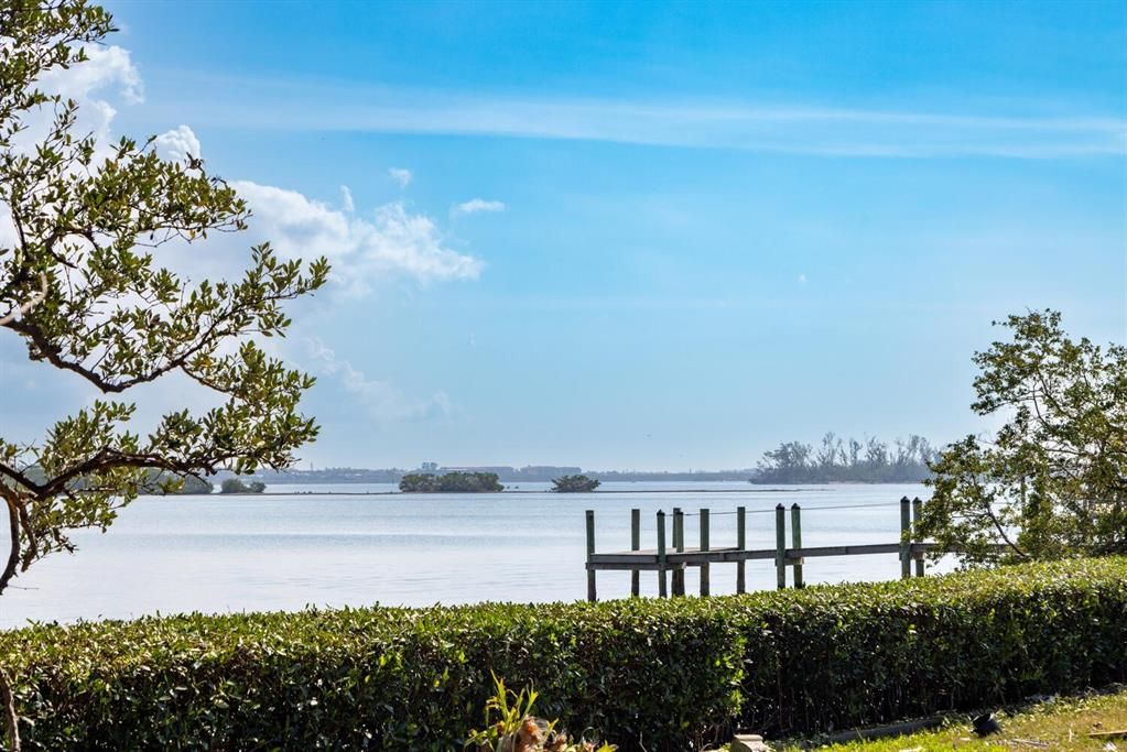 En Venta: $8,450,000 (1.52 acres)