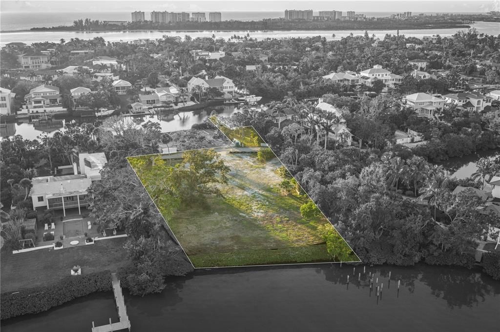 En Venta: $8,450,000 (1.52 acres)