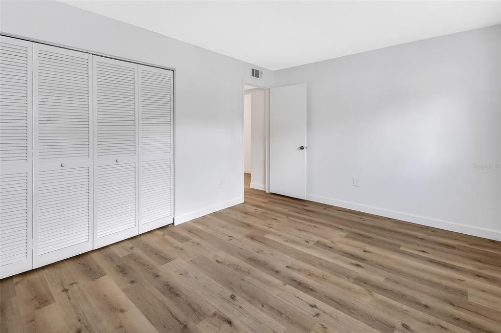 На продажу: $149,000 (2 спален, 2 ванн, 1156 Квадратных фут)