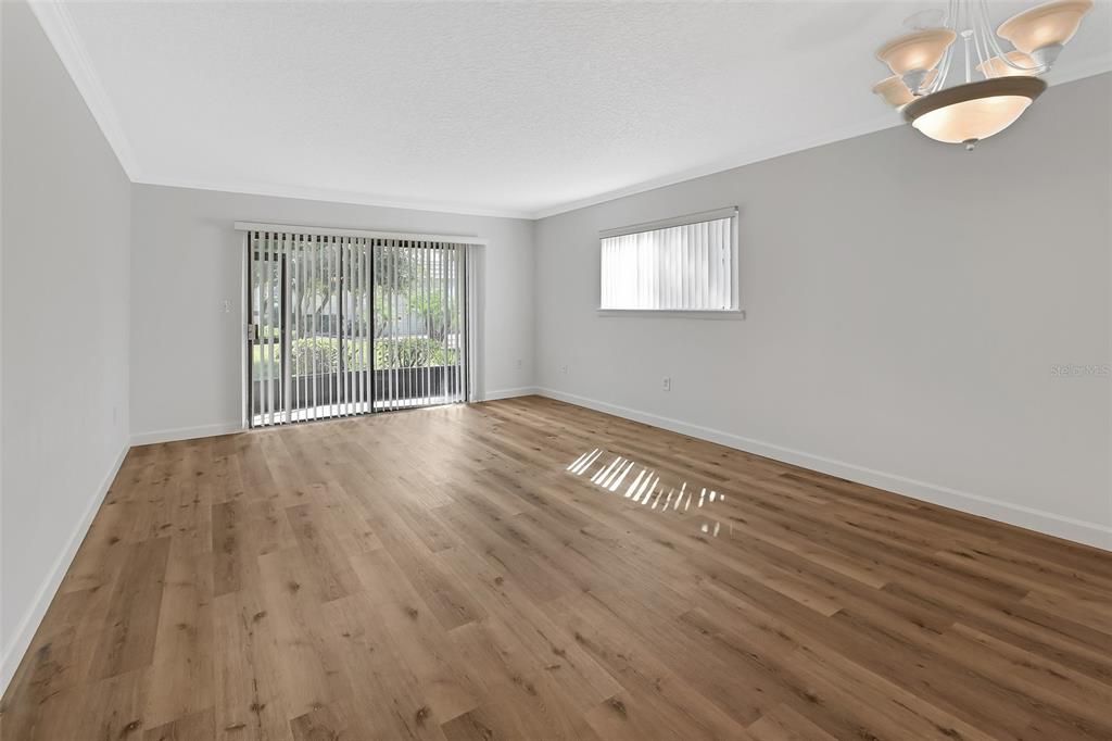 На продажу: $149,000 (2 спален, 2 ванн, 1156 Квадратных фут)