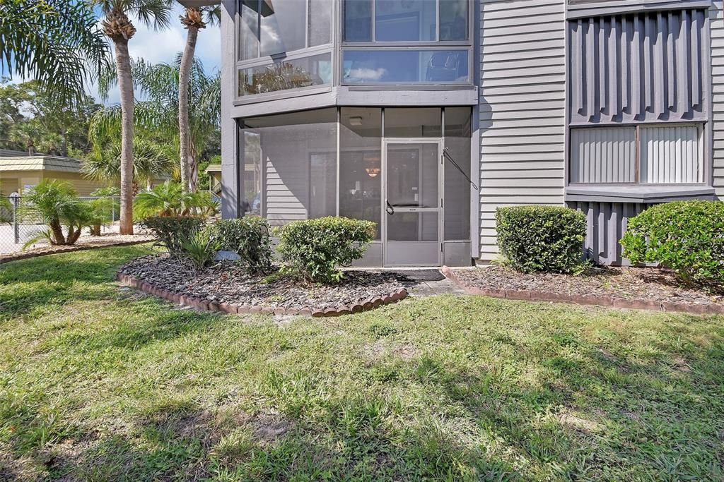 На продажу: $149,000 (2 спален, 2 ванн, 1156 Квадратных фут)