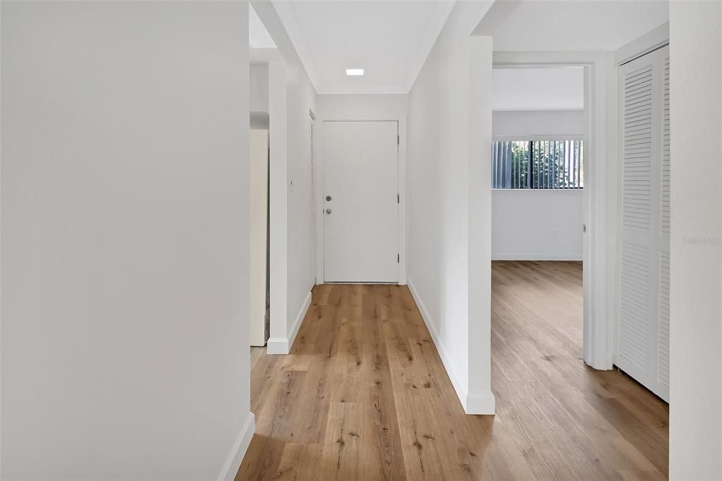 На продажу: $149,000 (2 спален, 2 ванн, 1156 Квадратных фут)