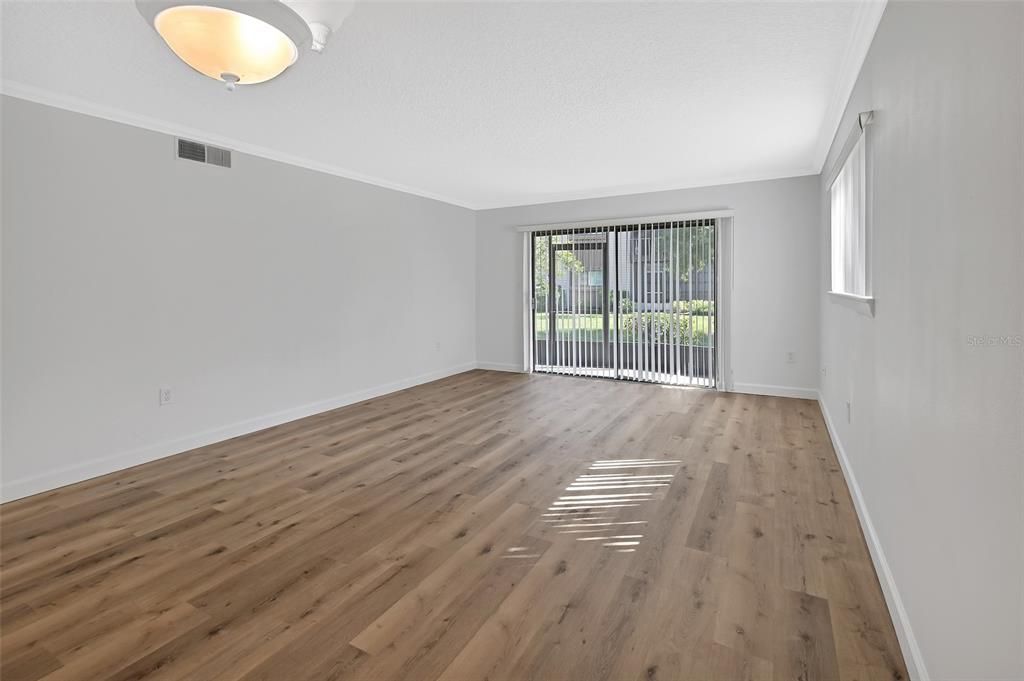 На продажу: $149,000 (2 спален, 2 ванн, 1156 Квадратных фут)