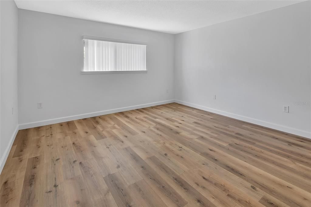 На продажу: $149,000 (2 спален, 2 ванн, 1156 Квадратных фут)