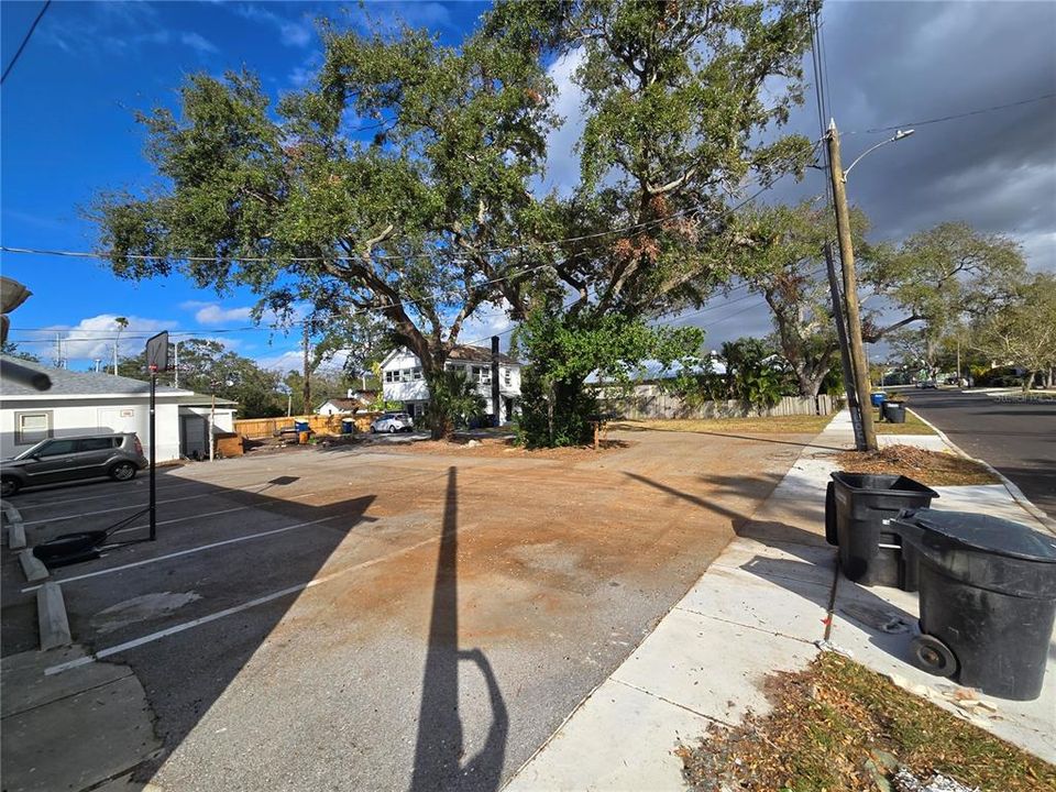 待售: $12,540 (0 贝兹, 0 浴室, 2394 平方英尺)