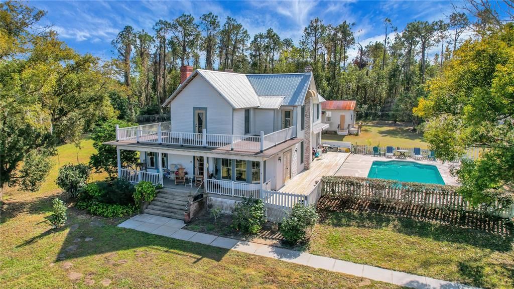 For Sale: $749,000 (5 beds, 3 baths, 3556 Square Feet)