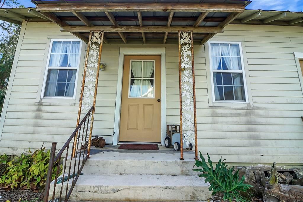 For Sale: $749,000 (5 beds, 3 baths, 3556 Square Feet)