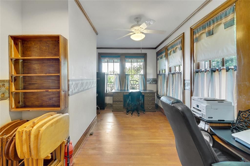 For Sale: $749,000 (5 beds, 3 baths, 3556 Square Feet)