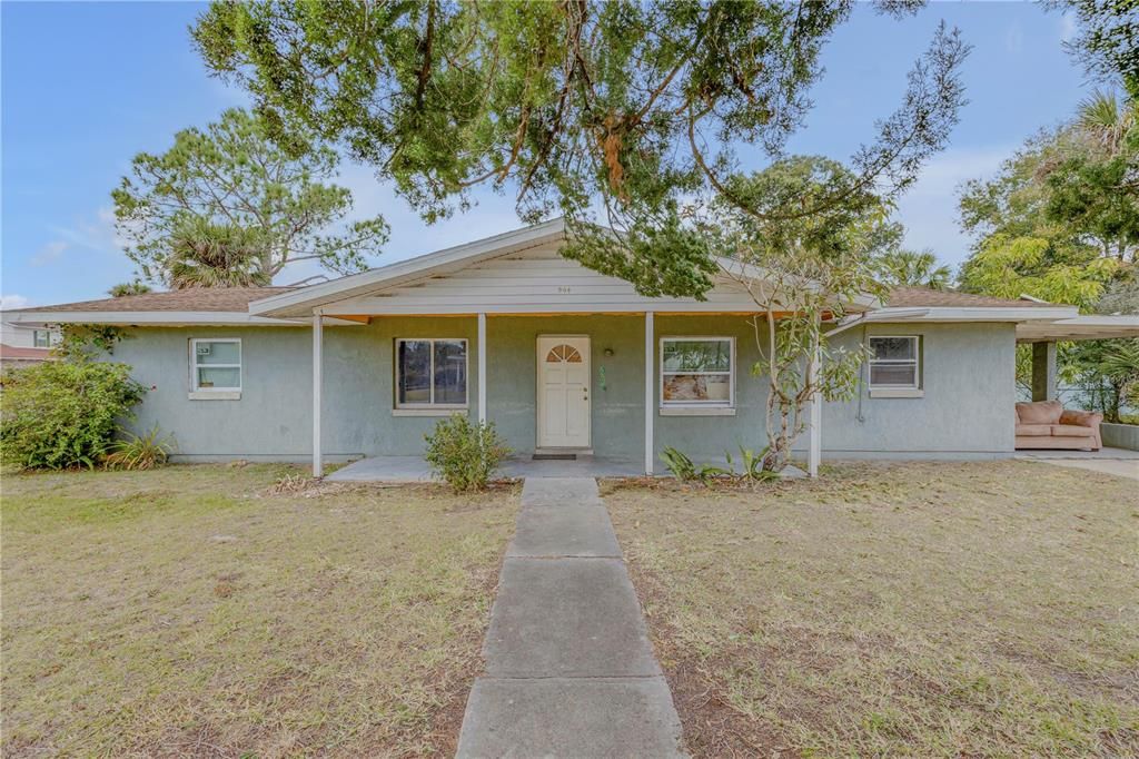 Recently Sold: $157,000 (3 beds, 2 baths, 1456 Square Feet)