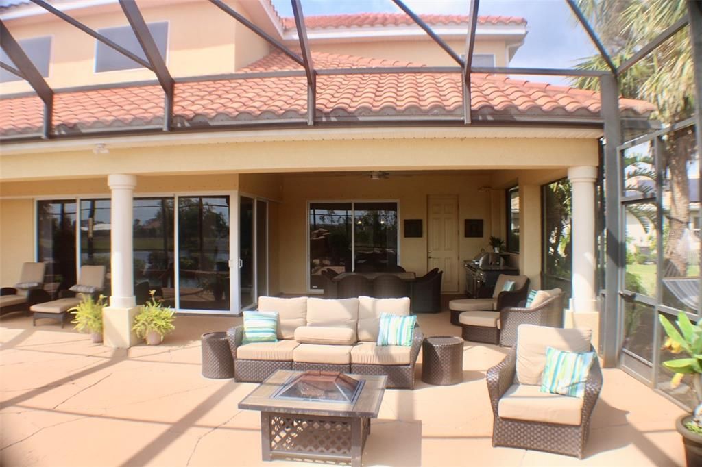 En Venta: $1,950,000 (5 camas, 6 baños, 5252 Pies cuadrados)