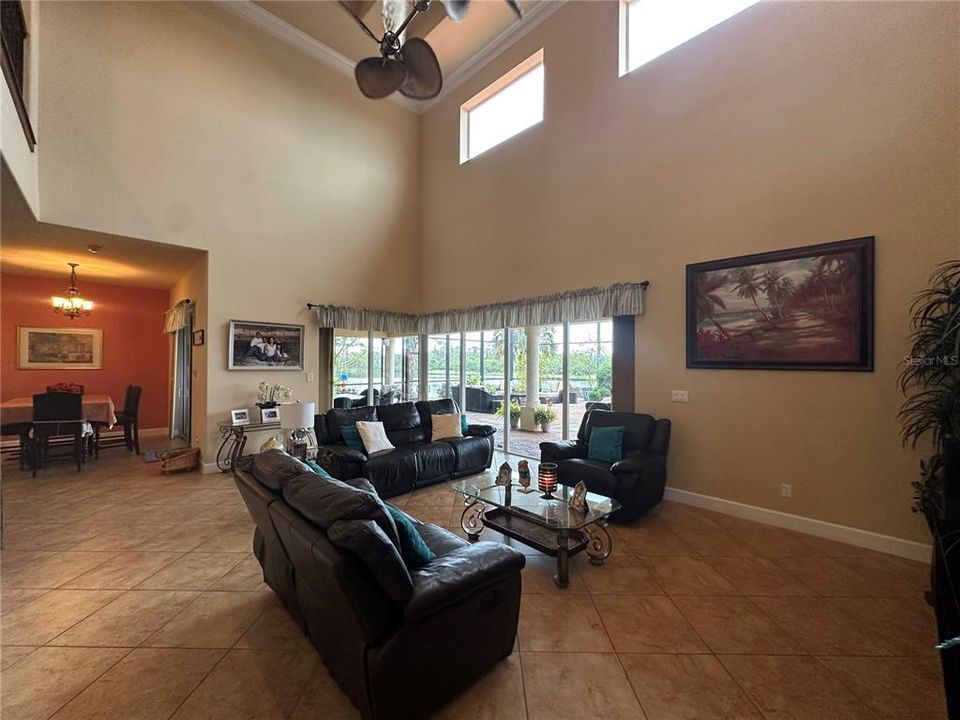 En Venta: $1,950,000 (5 camas, 6 baños, 5252 Pies cuadrados)