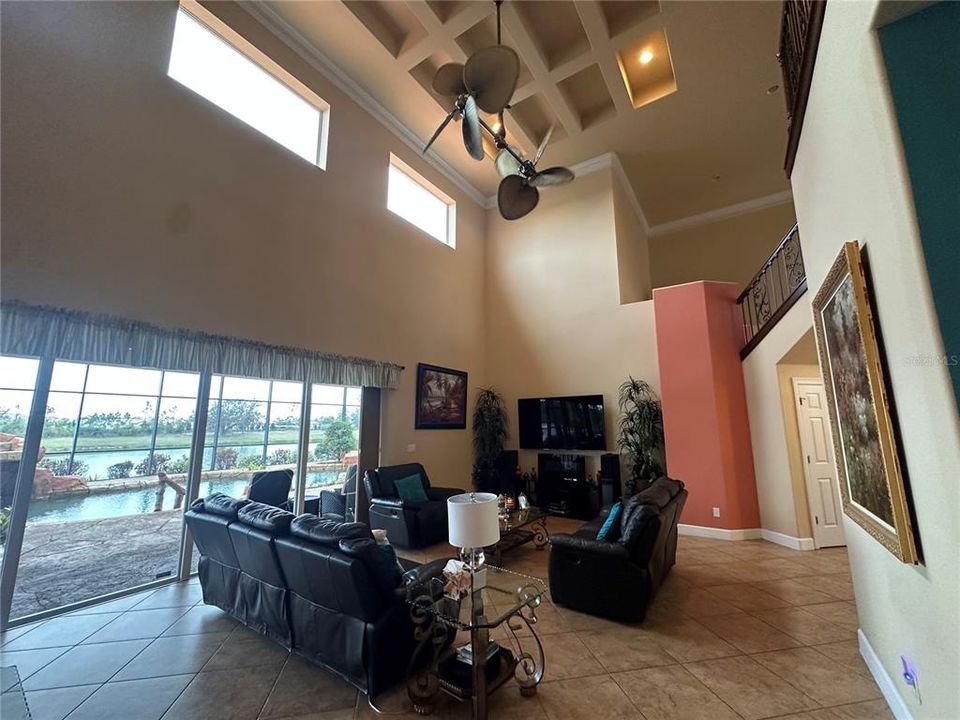 En Venta: $1,950,000 (5 camas, 6 baños, 5252 Pies cuadrados)