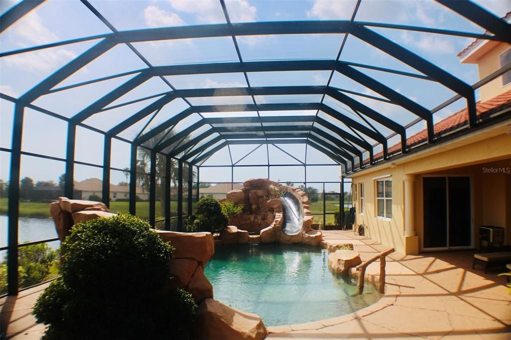 En Venta: $1,950,000 (5 camas, 6 baños, 5252 Pies cuadrados)