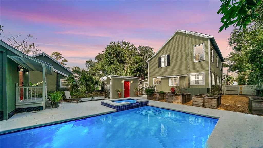 Recently Sold: $999,000 (3 beds, 3 baths, 2064 Square Feet)