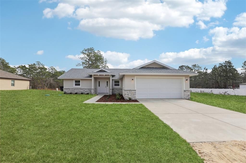 Recently Sold: $339,000 (3 beds, 2 baths, 1560 Square Feet)
