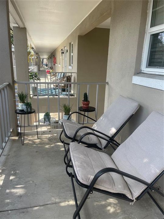 На продажу: $239,990 (2 спален, 2 ванн, 956 Квадратных фут)