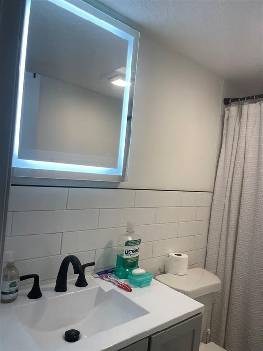 For Sale: $224,999 (2 beds, 2 baths, 956 Square Feet)