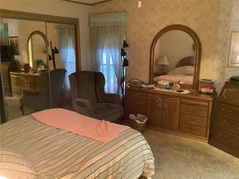 For Sale: $195,000 (2 beds, 2 baths, 1284 Square Feet)