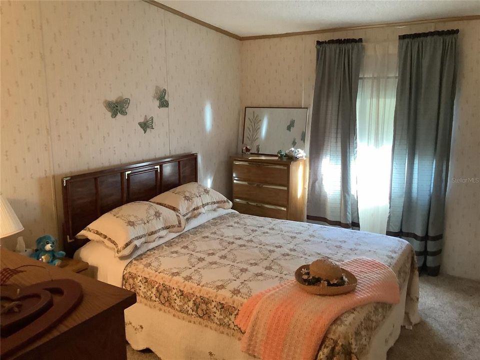 For Sale: $195,000 (2 beds, 2 baths, 1284 Square Feet)