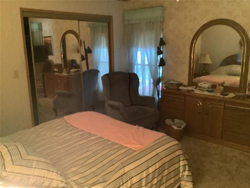 For Sale: $195,000 (2 beds, 2 baths, 1284 Square Feet)