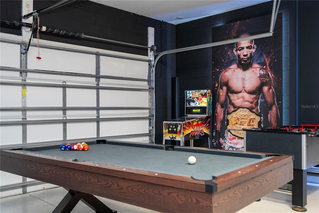 待售: $1,400,000 (8 贝兹, 6 浴室, 3612 平方英尺)