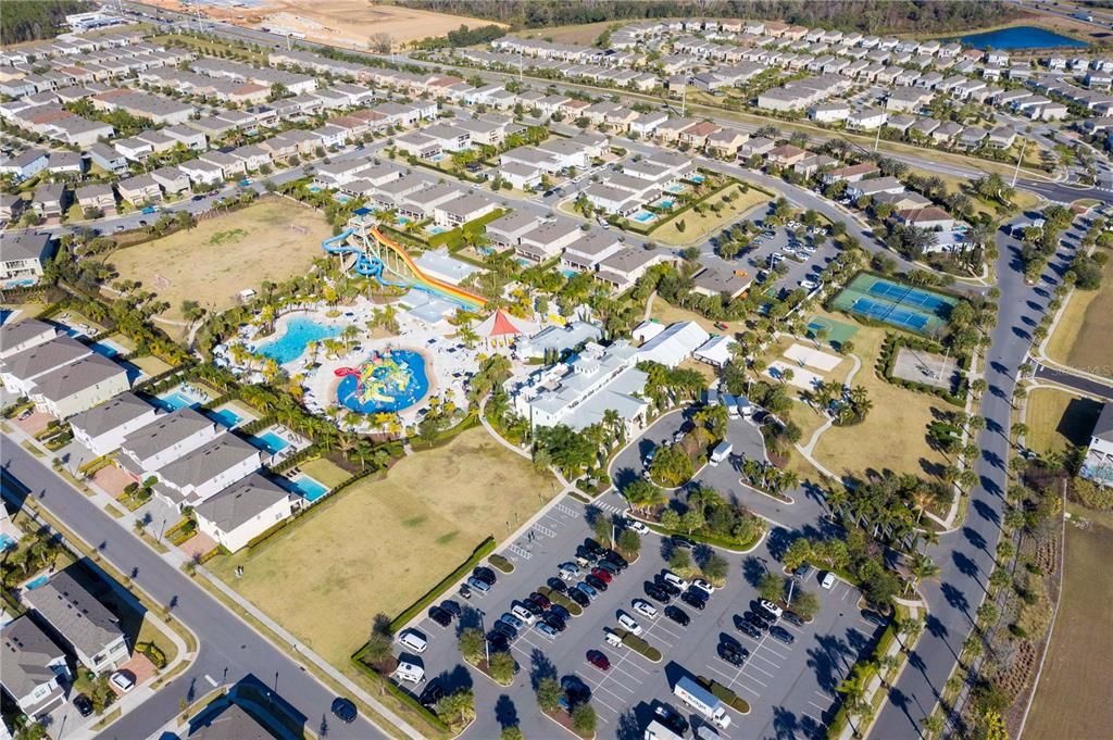 待售: $1,400,000 (8 贝兹, 6 浴室, 3612 平方英尺)