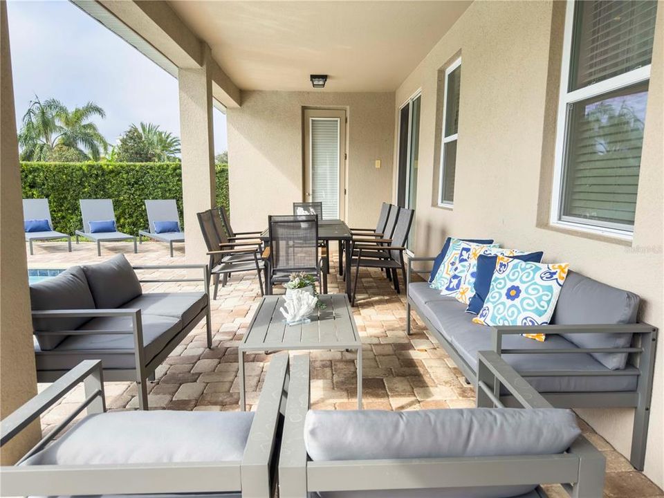 待售: $1,400,000 (8 贝兹, 6 浴室, 3612 平方英尺)