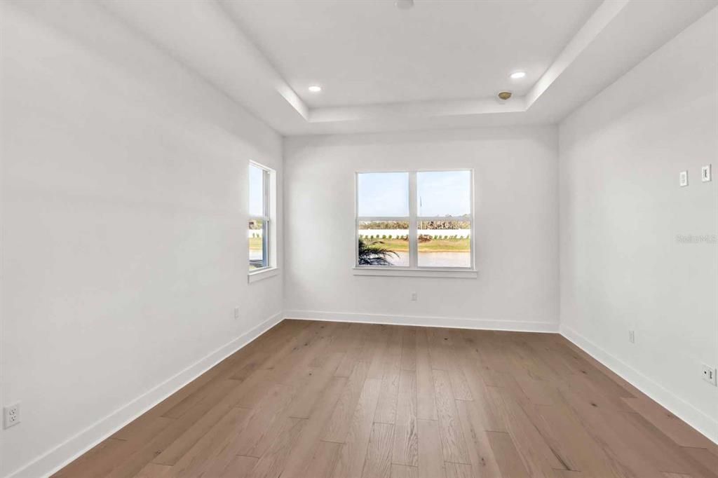 Под контрактом: $909,000 (3 спален, 3 ванн, 2517 Квадратных фут)