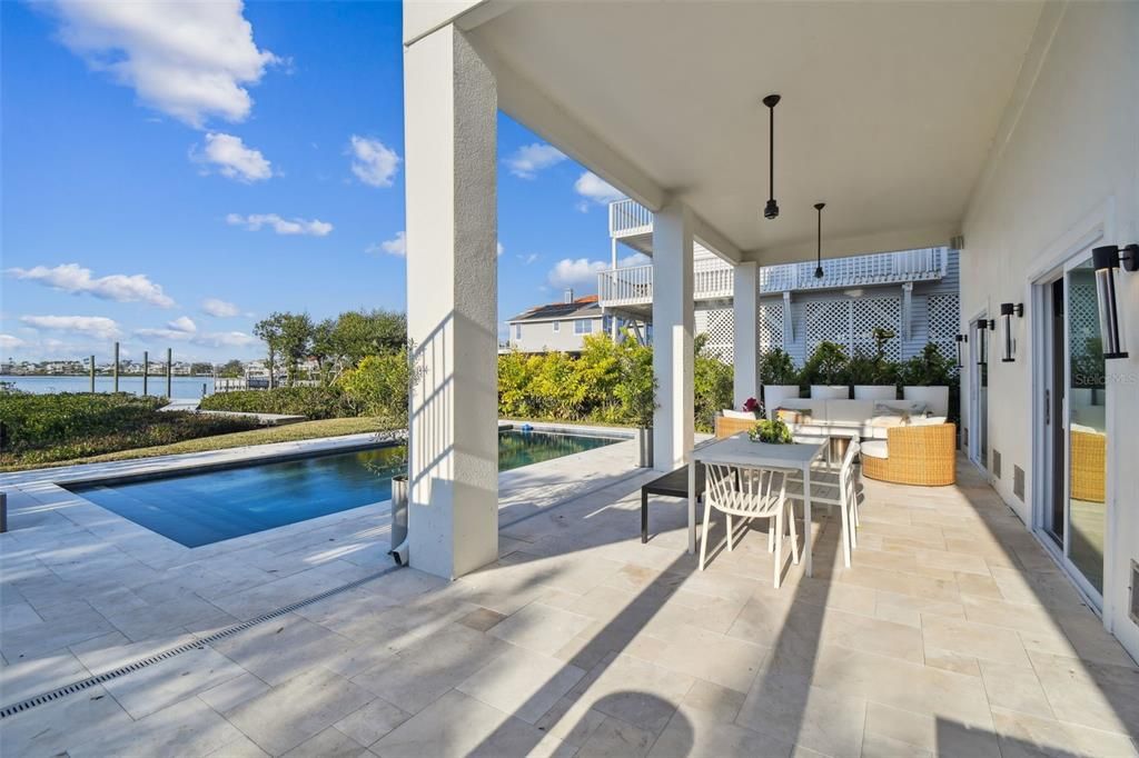 For Sale: $1,595,000 (4 beds, 3 baths, 2544 Square Feet)