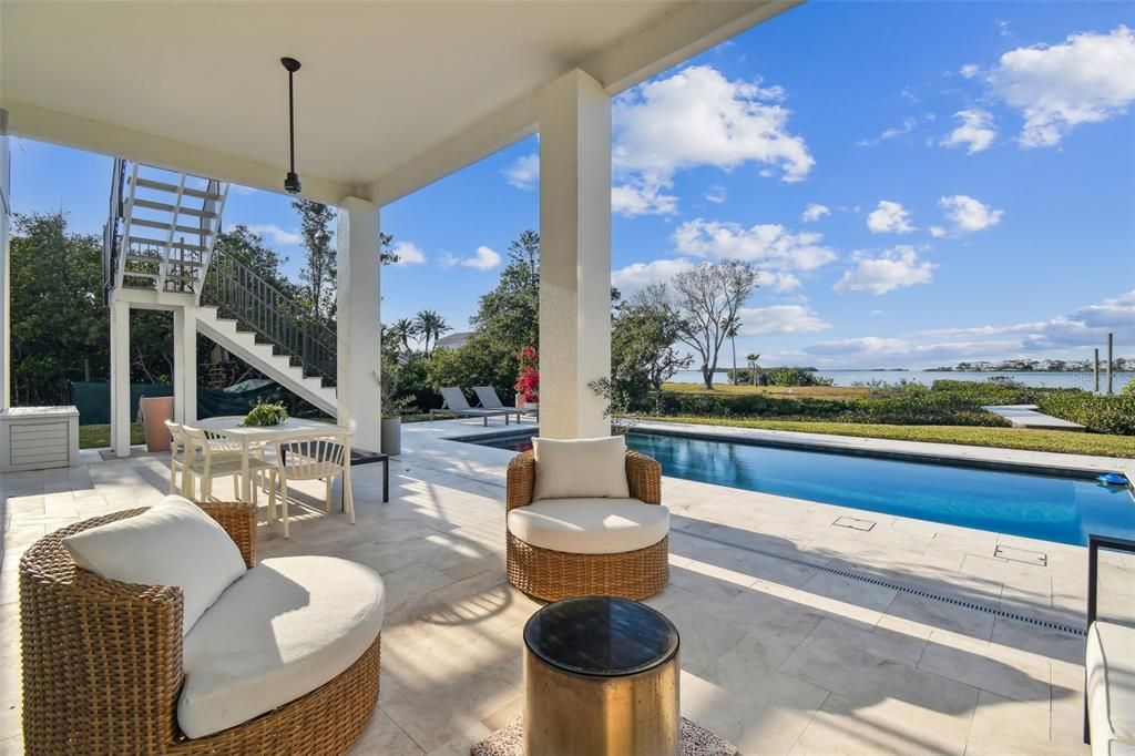 For Sale: $1,595,000 (4 beds, 3 baths, 2544 Square Feet)