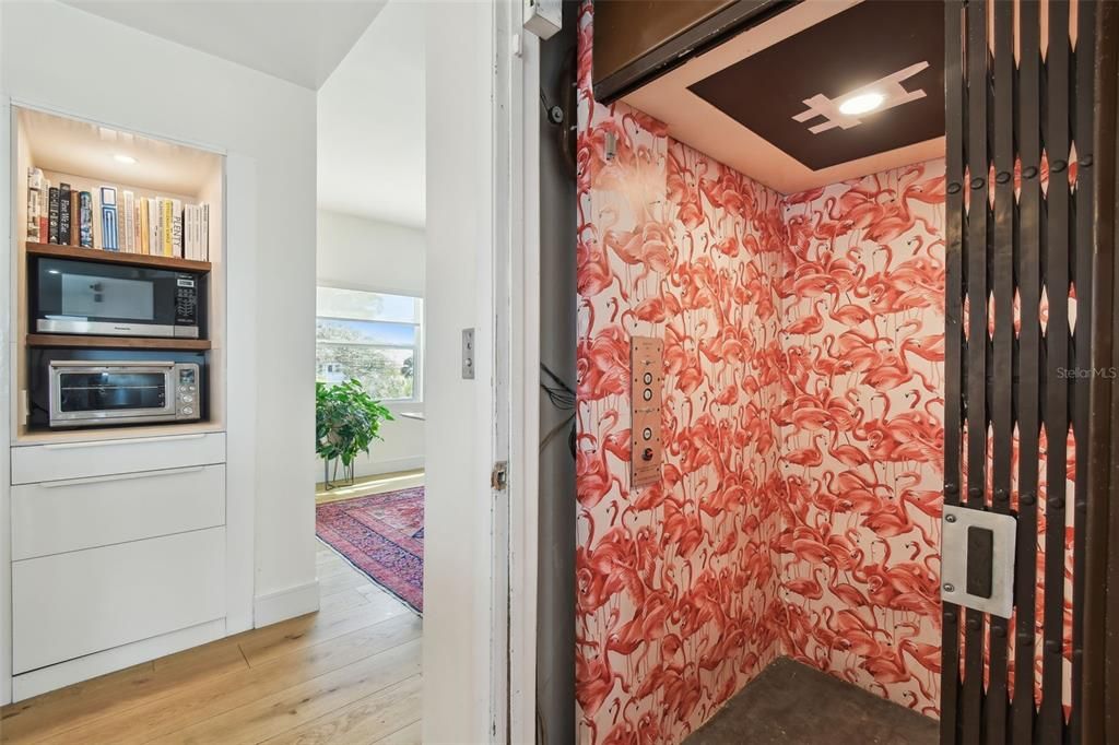 For Sale: $1,595,000 (4 beds, 3 baths, 2544 Square Feet)