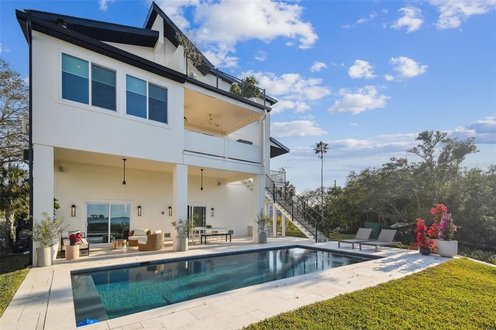 For Sale: $1,595,000 (4 beds, 3 baths, 2544 Square Feet)