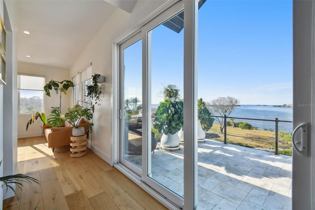 For Sale: $1,595,000 (4 beds, 3 baths, 2544 Square Feet)