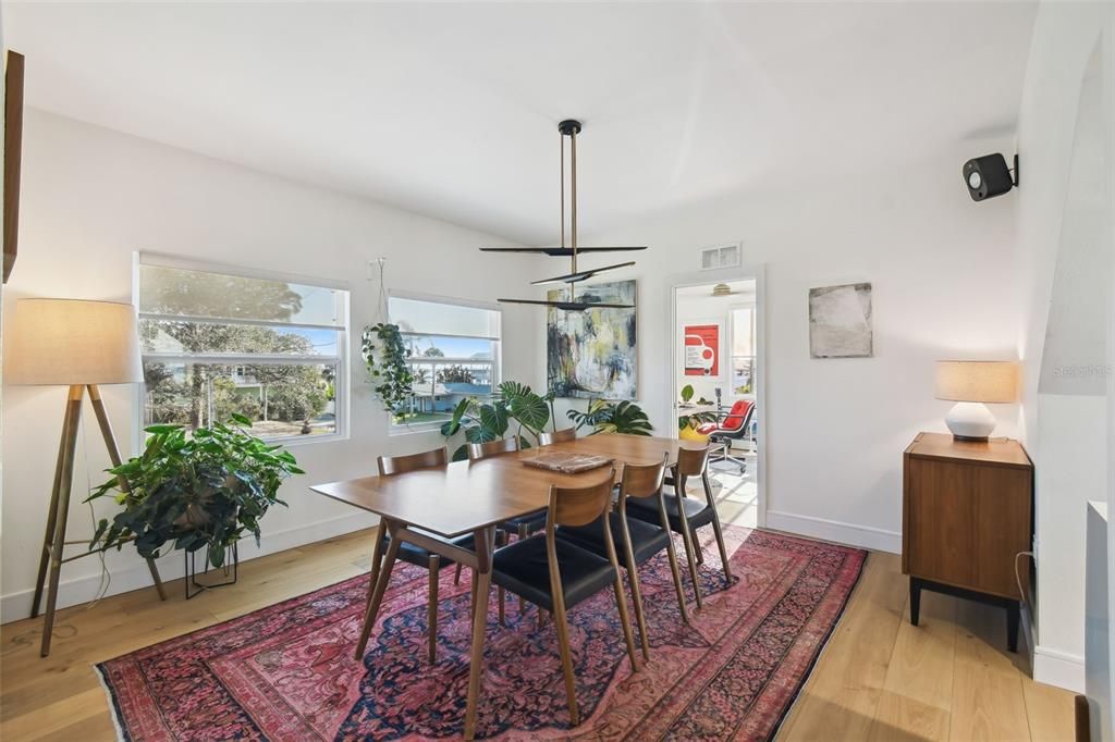 For Sale: $1,595,000 (4 beds, 3 baths, 2544 Square Feet)