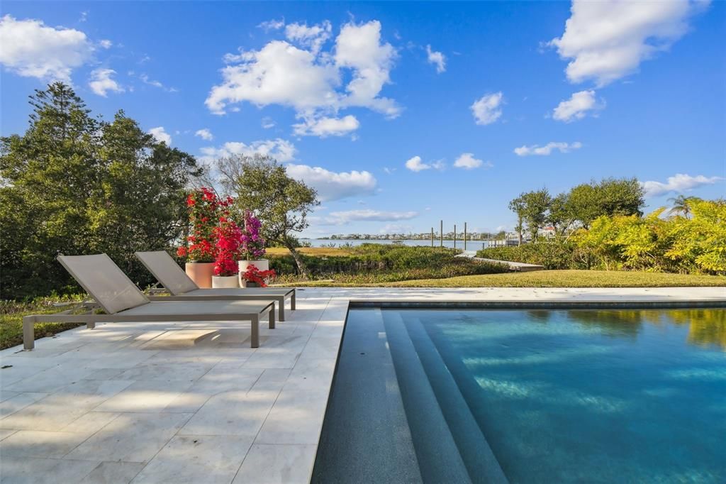 For Sale: $1,595,000 (4 beds, 3 baths, 2544 Square Feet)