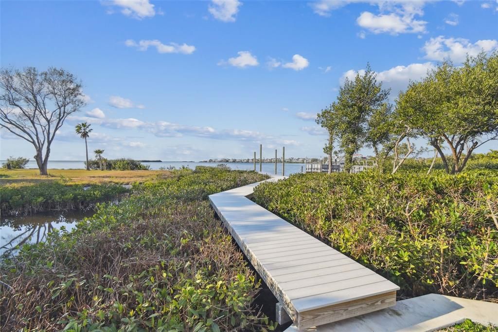 For Sale: $1,595,000 (4 beds, 3 baths, 2544 Square Feet)