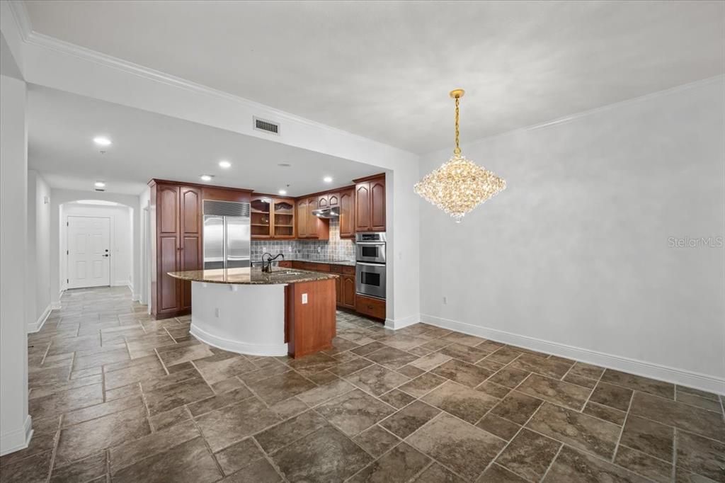 For Sale: $380,000 (3 beds, 2 baths, 1702 Square Feet)
