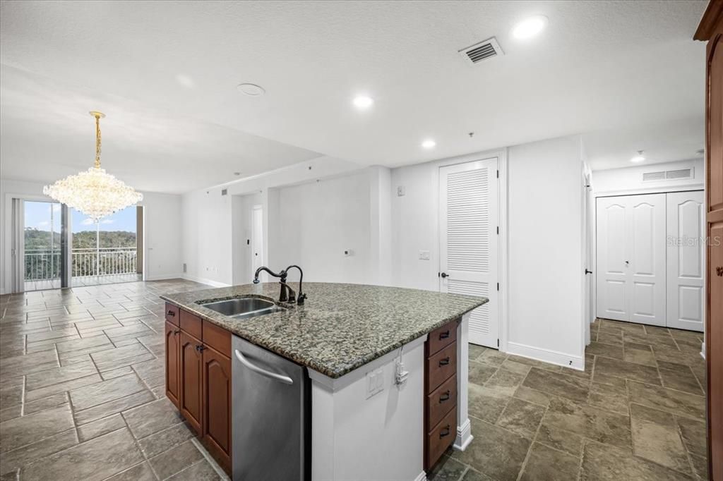 For Sale: $380,000 (3 beds, 2 baths, 1702 Square Feet)
