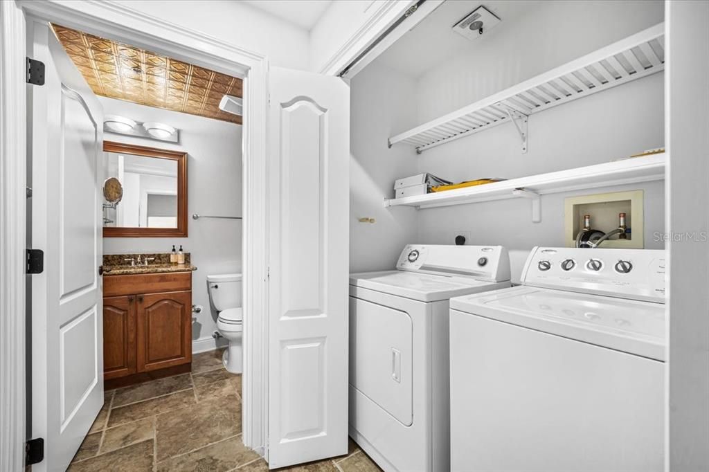 For Sale: $380,000 (3 beds, 2 baths, 1702 Square Feet)