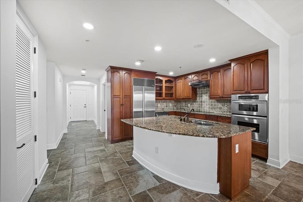 For Sale: $380,000 (3 beds, 2 baths, 1702 Square Feet)
