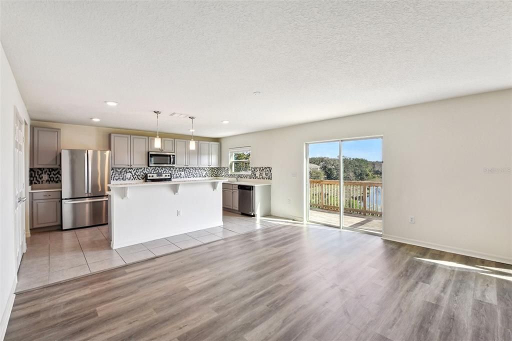 待售: $470,000 (4 贝兹, 2 浴室, 2980 平方英尺)